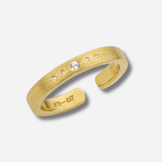 Bague Mini Cuff Mya Bay dorée minimaliste ajustable