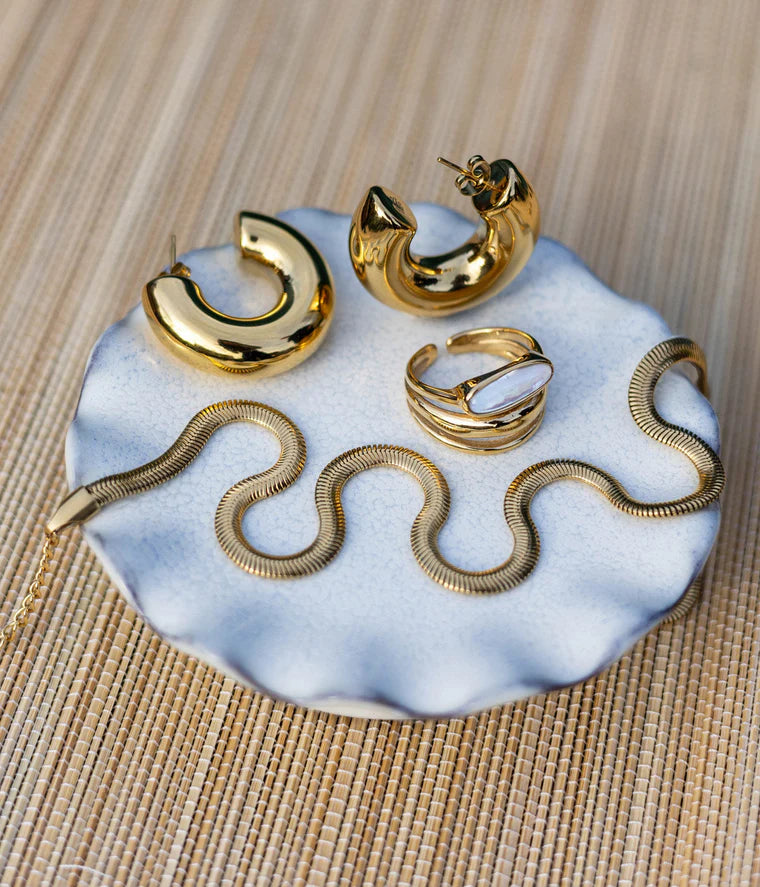 Détail pierre nacre bague Nacar Zag