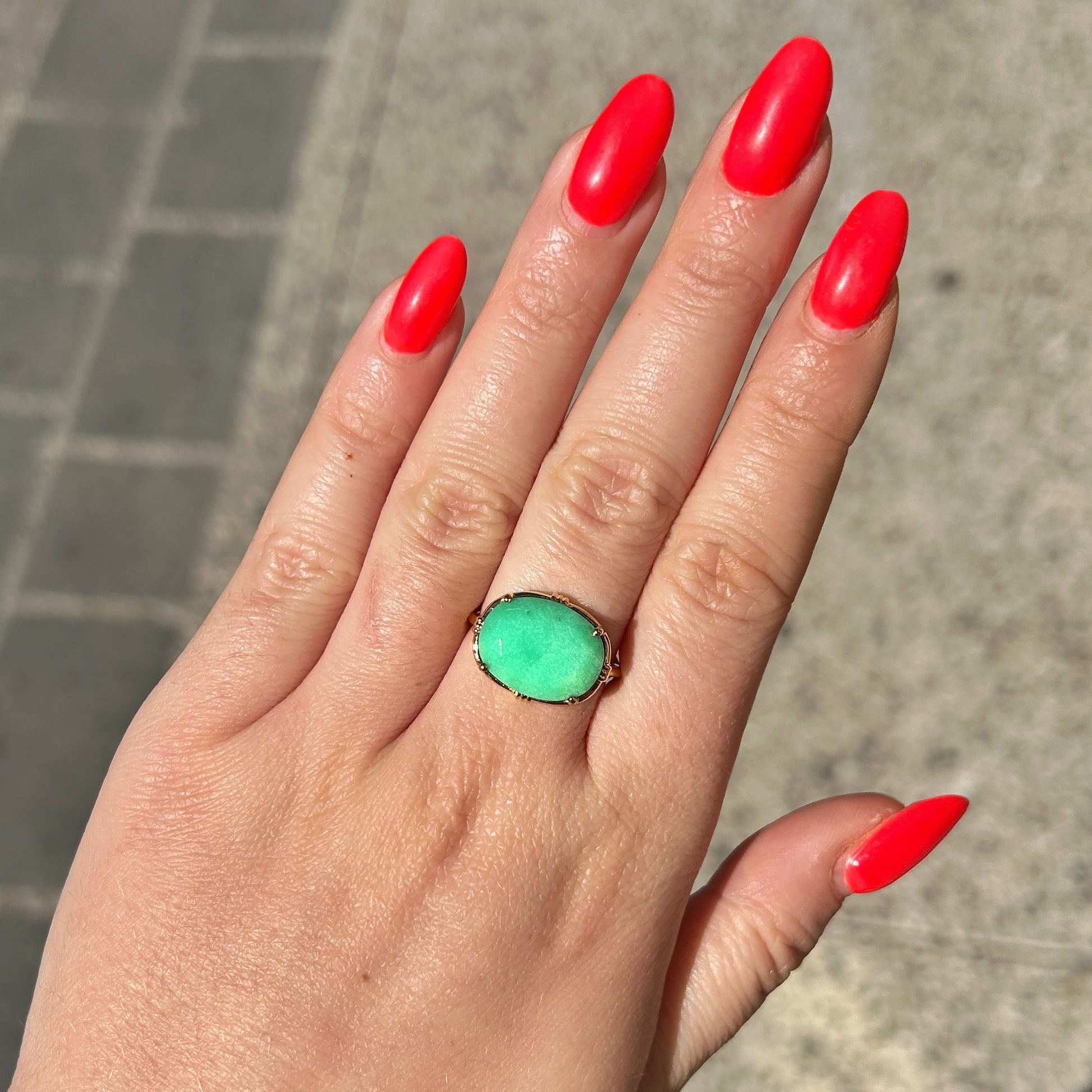 Bague portée chrysoprase Au Fil de Lo