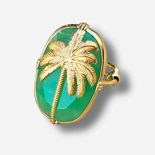 Bague palmier chrysoprase Au Fil de Lo pierre verte naturelle dorée motif tropical reglable
