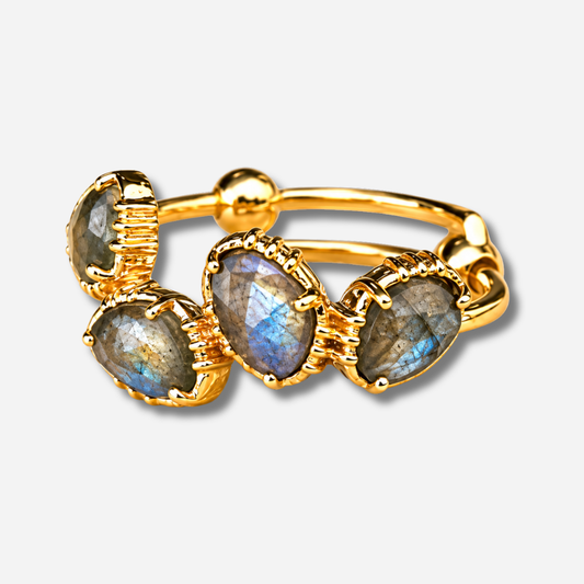 Bague Quatre Pierres Au Fil de Lo en labradorite naturelle aux reflets bleus et monture dorée – Divinity Sète
