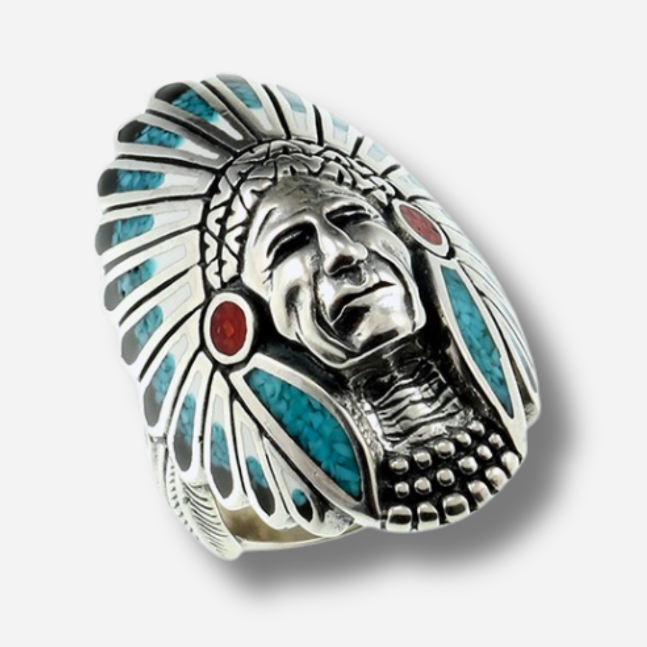 Grande bague Harpo R569 GM en argent massif représentant une tête d’Indien Navajo avec incrustations turquoise et détails rouges inspirés des bijoux amérindiens.