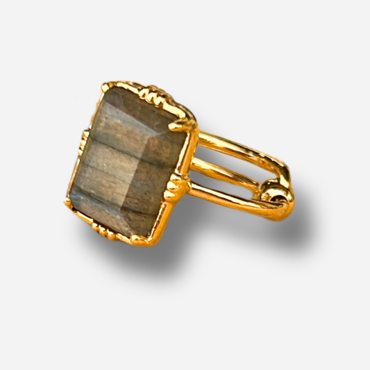 Bague rectangle labradorite Au Fil de Lo pierre naturelle bleutee reglable femme dorée