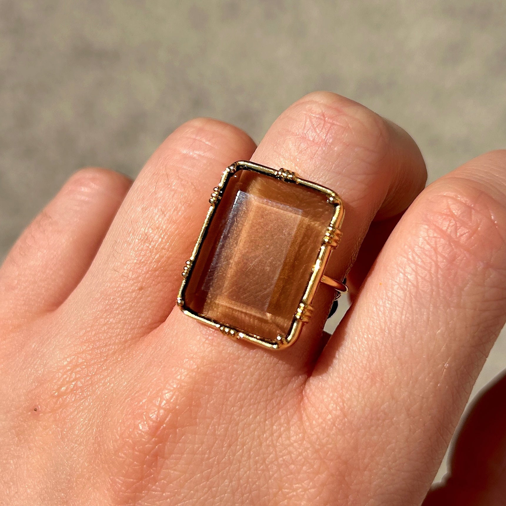 bague-rectangle-quartzfume-aufildelo-divinity-sete