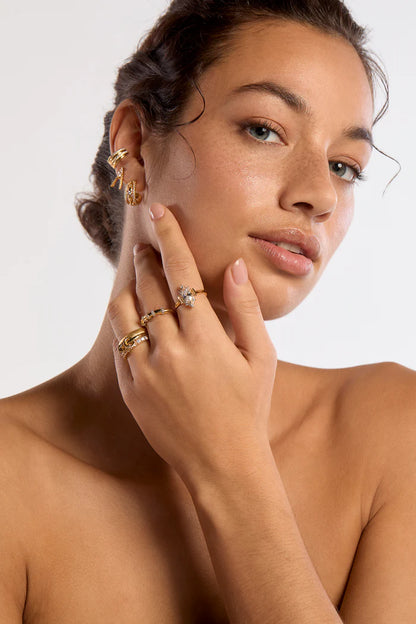 Bague Rock Stellar Mya Bay dorée avec entrelacs