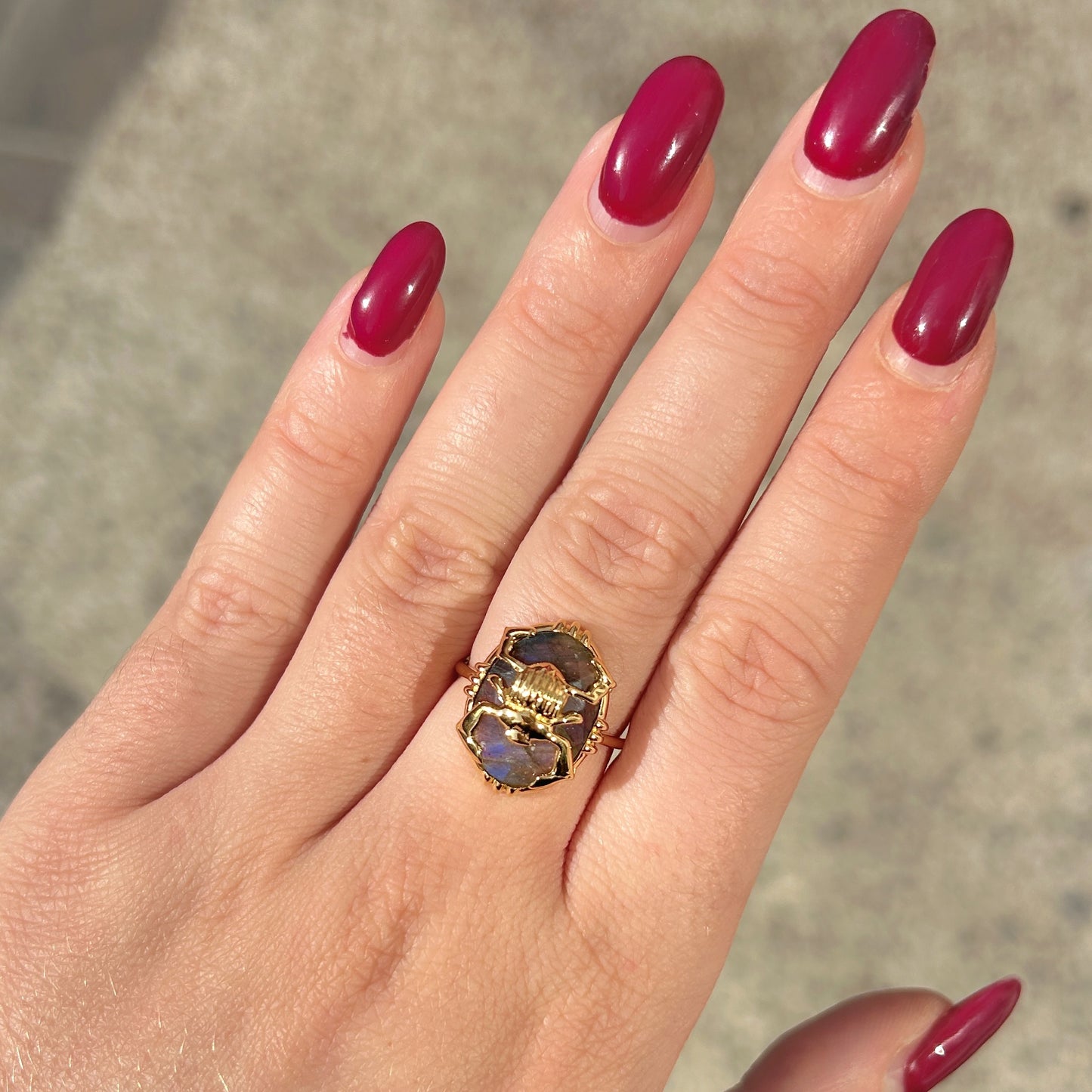 bague-scarabe-pm-labradorite-aufildelo-divinity-sete