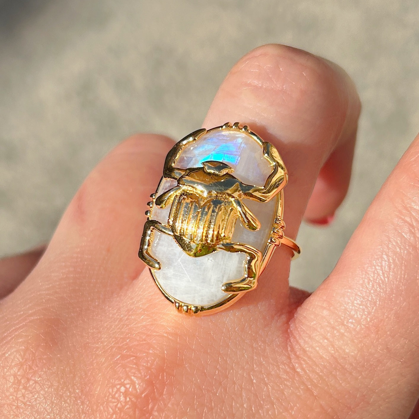 BAGUE - SCARABÉE GM LABRADORITE BLANCHE