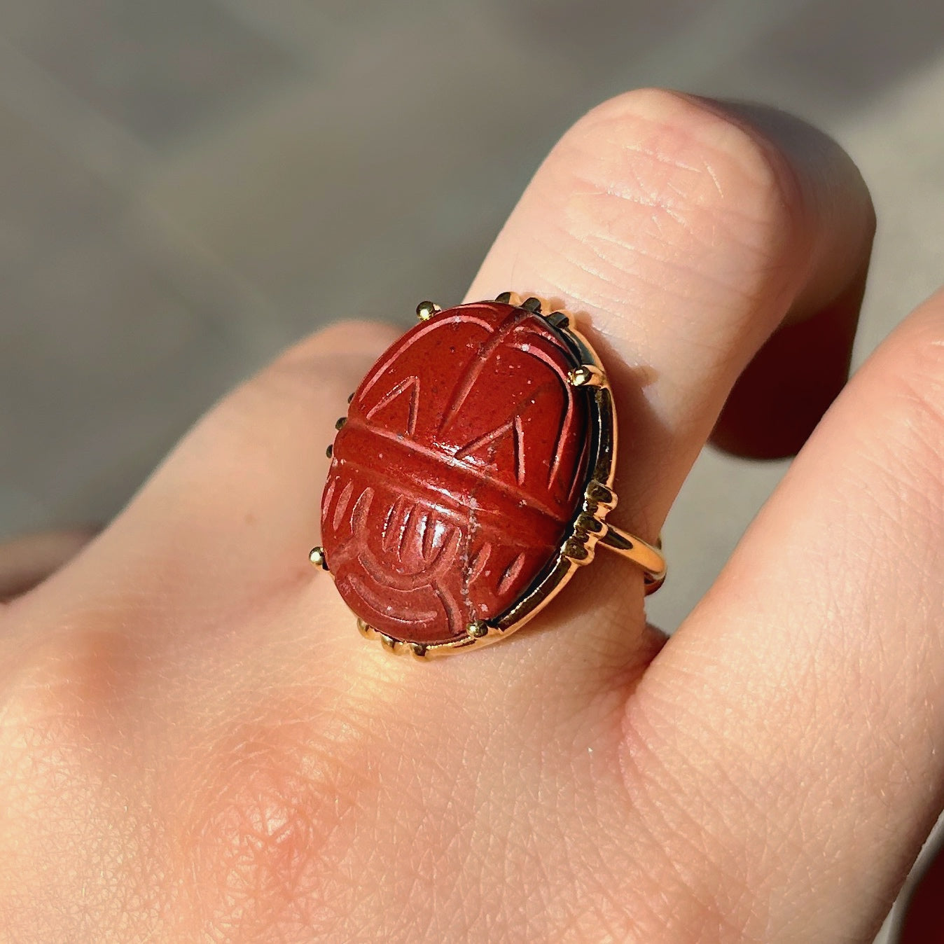 bague-scarabee-pierre-sillimaniterouge-aufildelo-divinity-sete