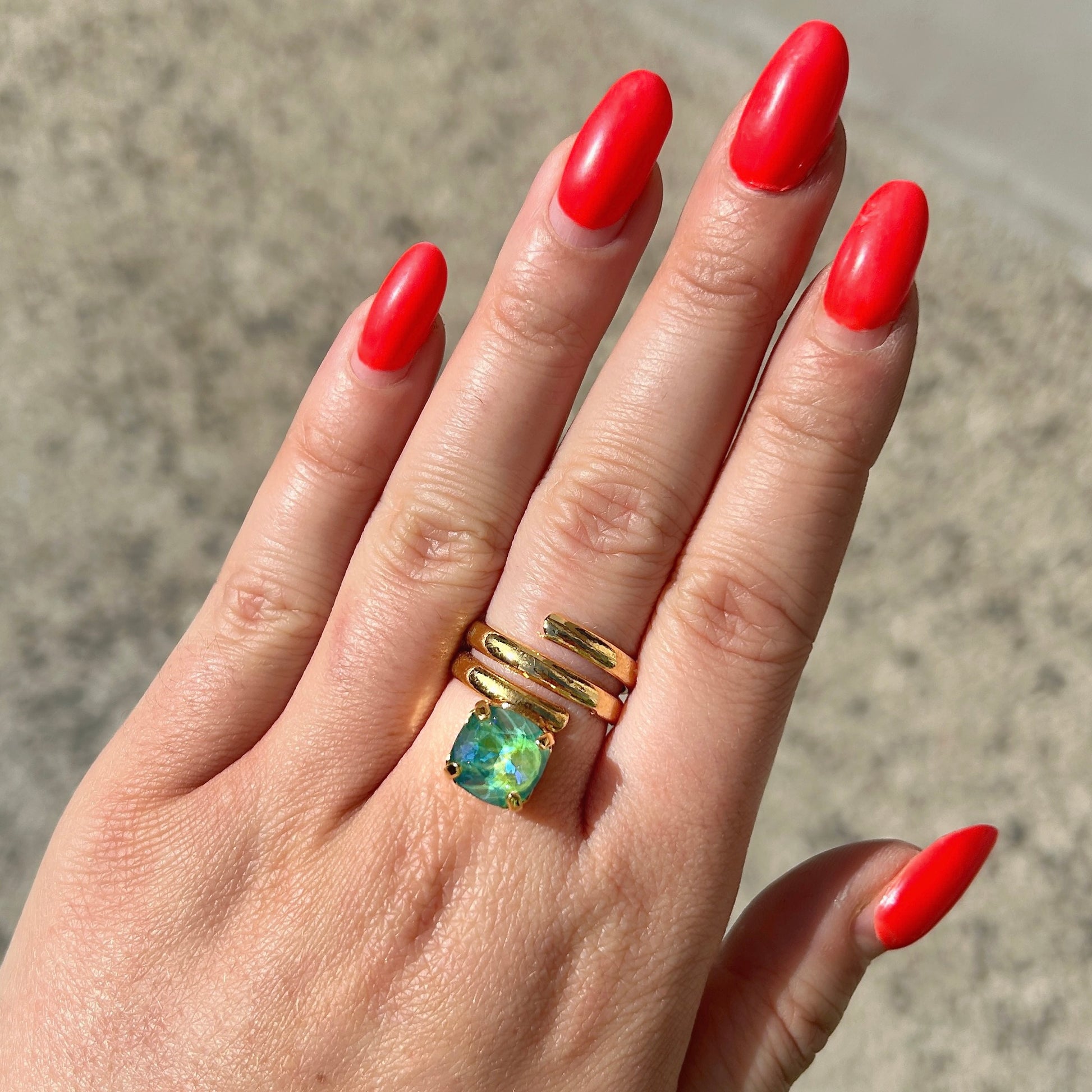 Bague Crézus pierre irisée bleu vert