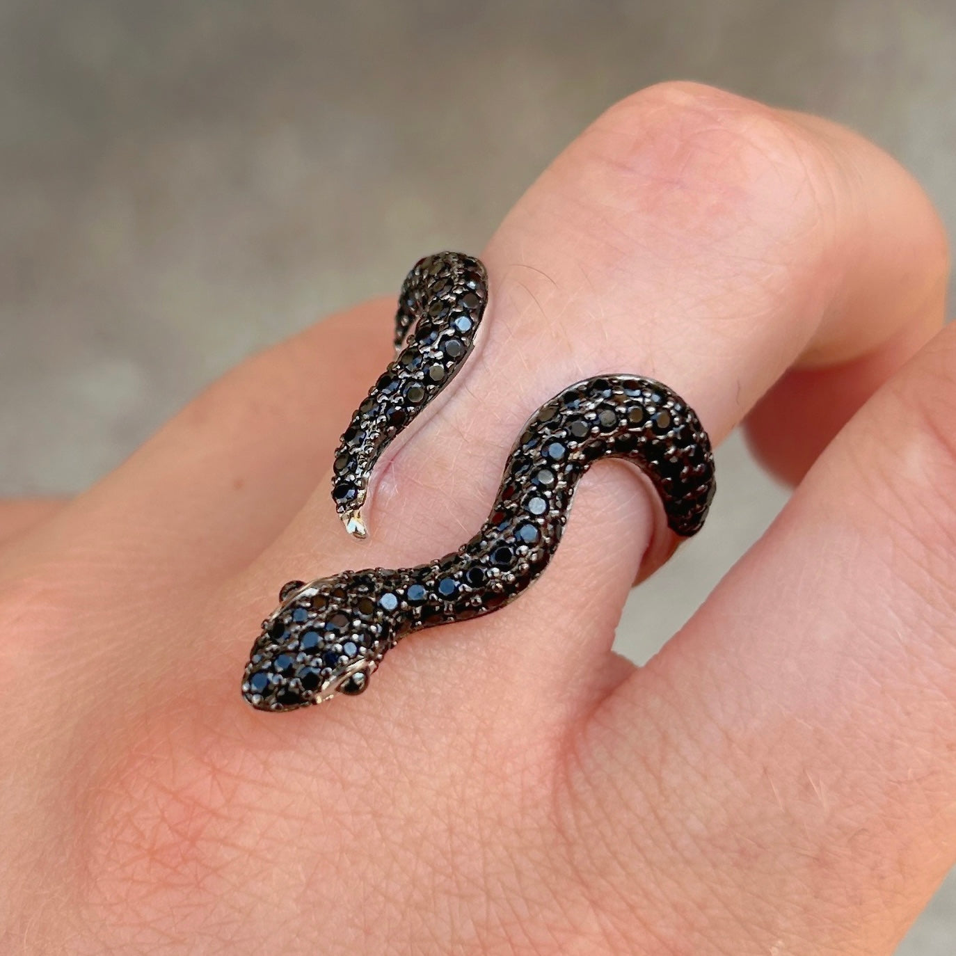BAGUE - SERPENT NOIR