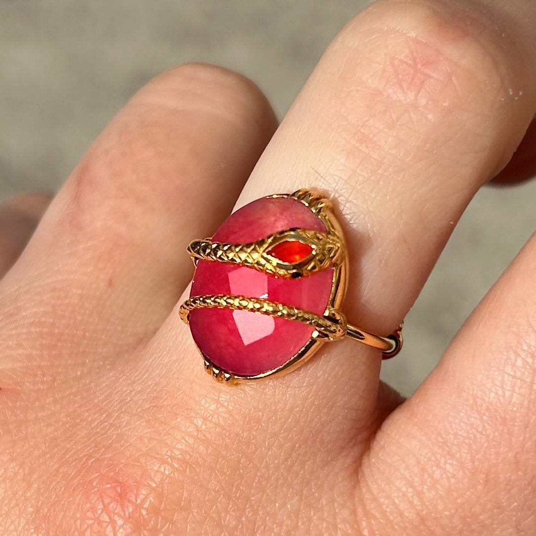 Bague pierre rose serpent dore femme quartz fraise