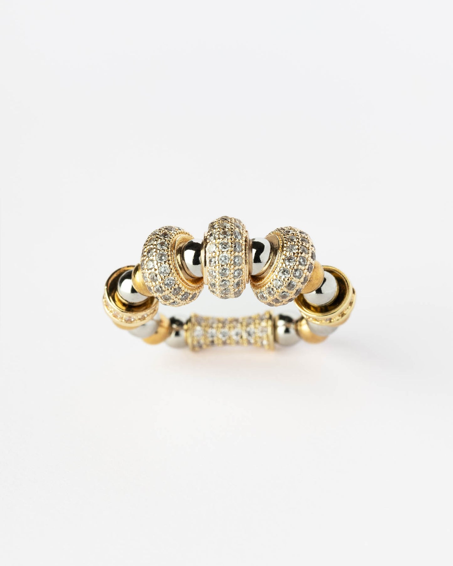 Bague Sigal Nefertiti Triple portée sur le doigt