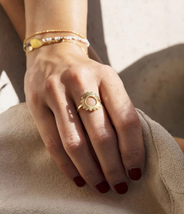 Bague Soleil ZAG acier doré ajustable motif soleil bijou femme lumineux Divinity Sète
