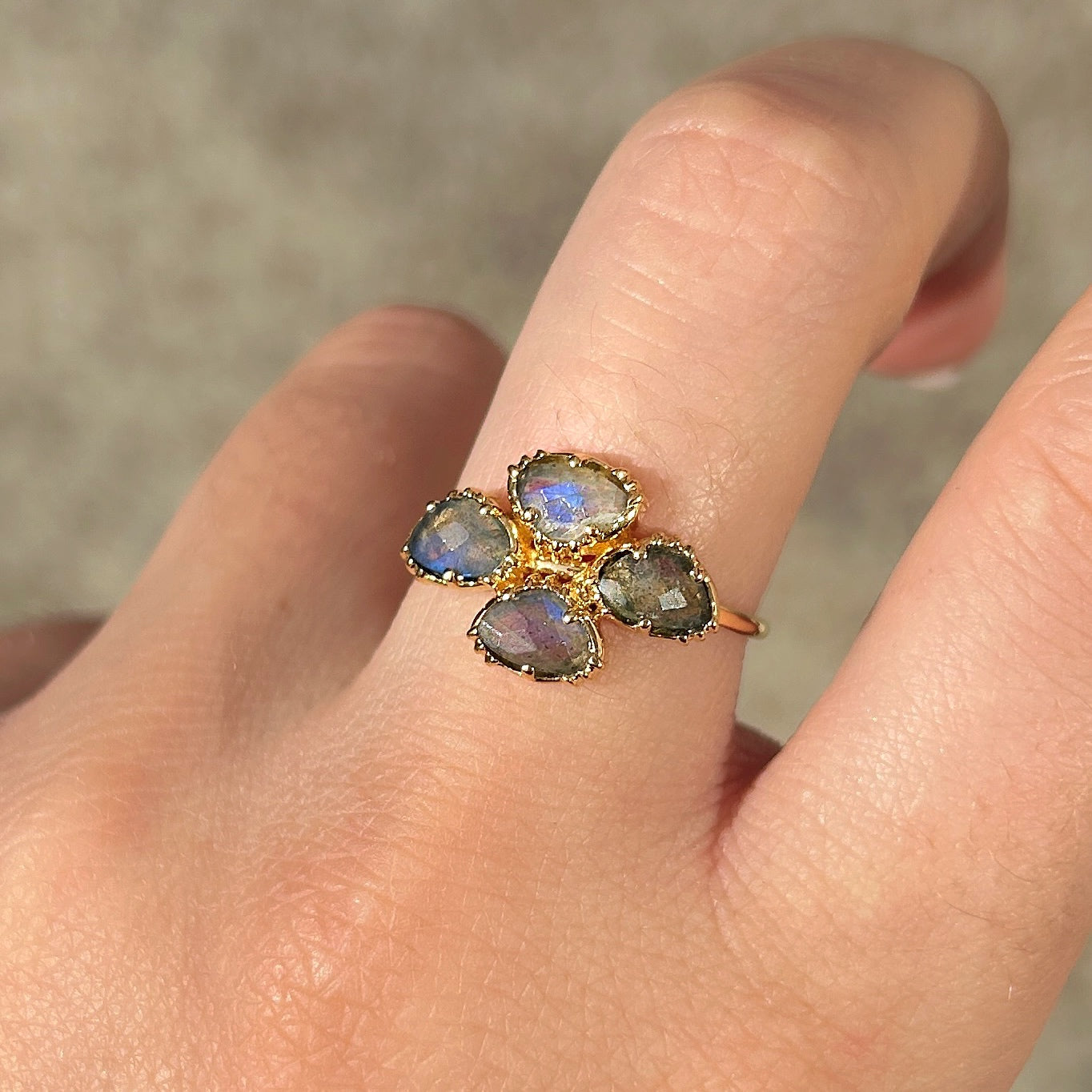 bague-trefle-labradorite-aufildelo-divinity-sete