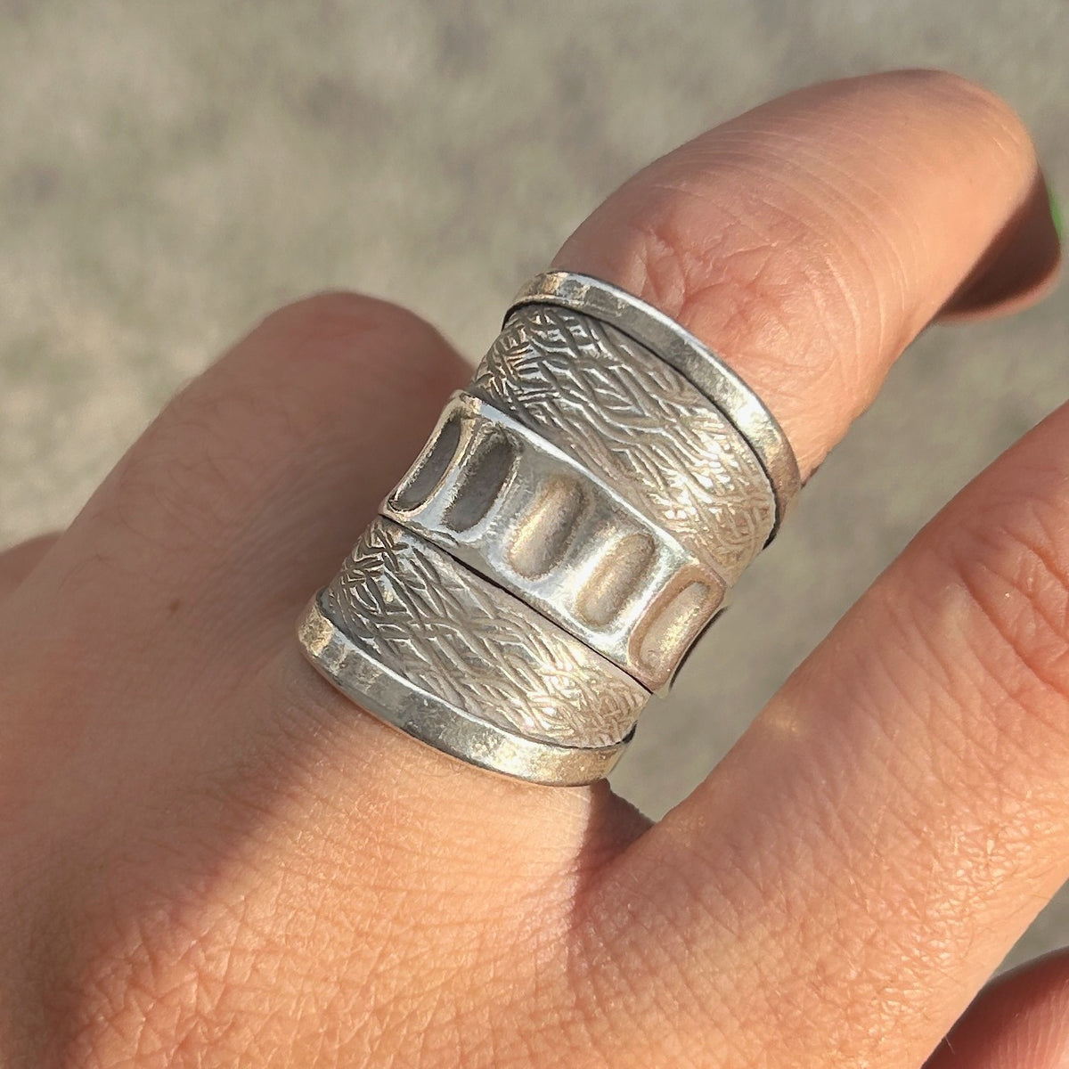 Bague Tribu 11 réglable en argent 925 gravé pour femme – Divinity Sète
