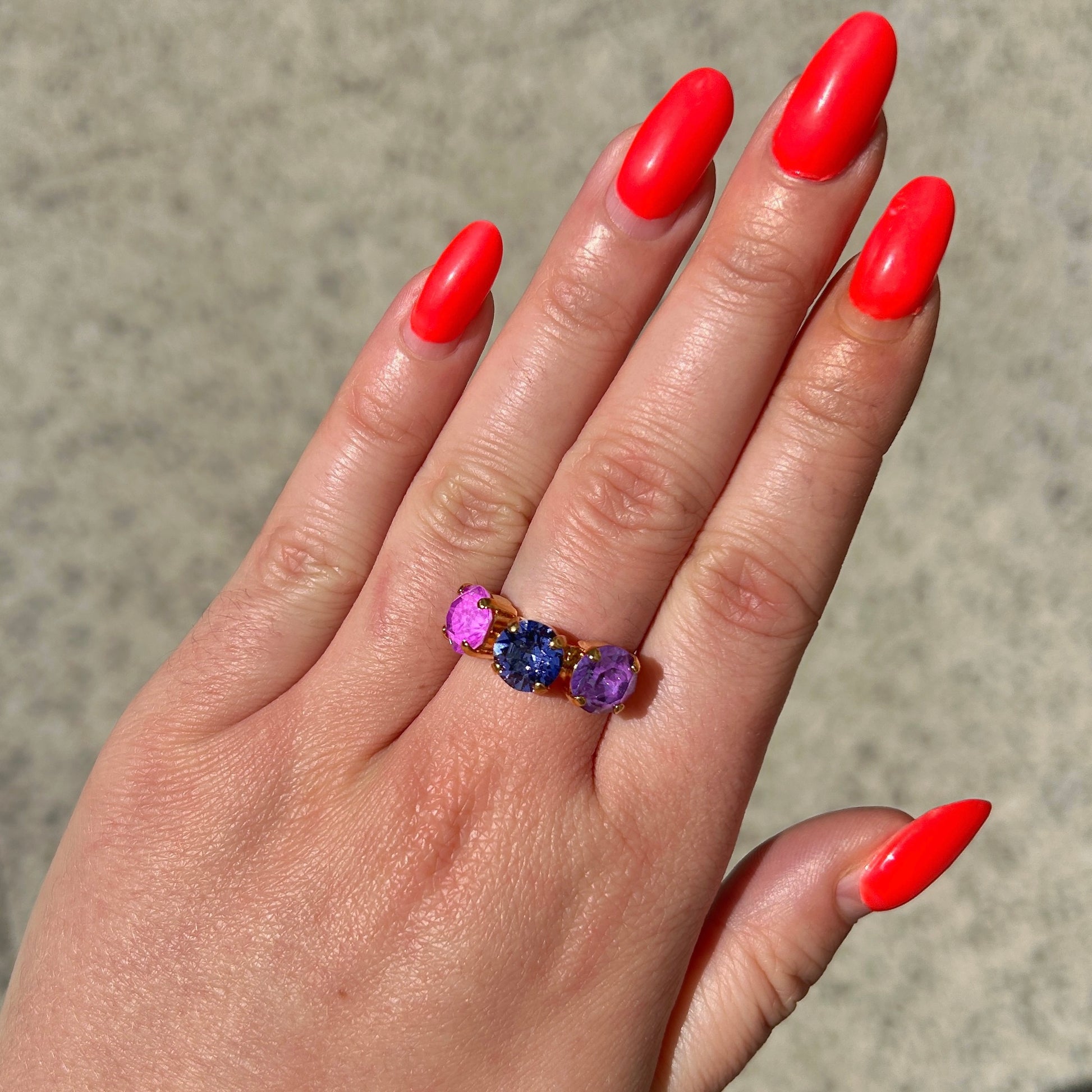 Bague Trio Lila portée main Divinity Sète