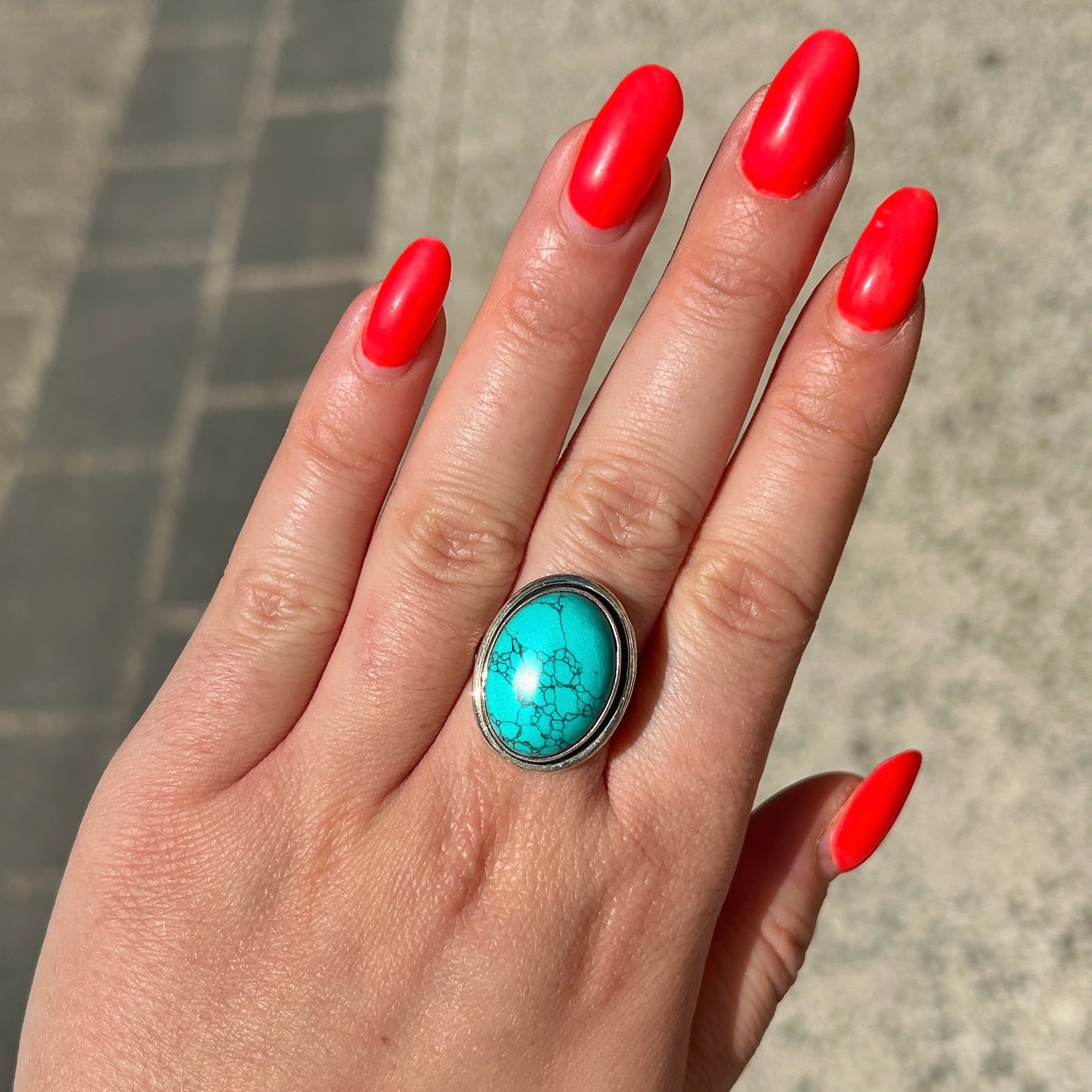 Bague turquoise bleue portée argent 925 femme