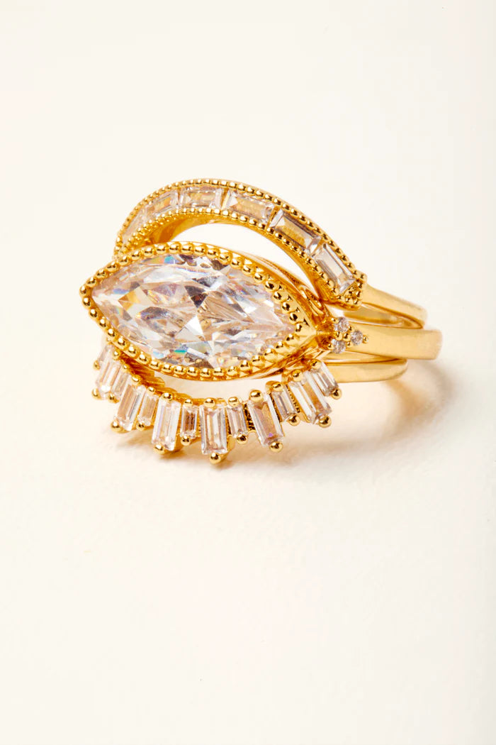 Bague Unity Mya Bay dorée avec cristal marquise
