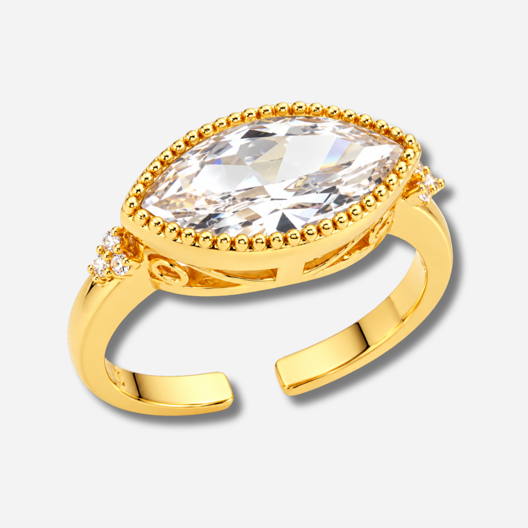Bague Unity Mya Bay dorée avec cristal marquise
