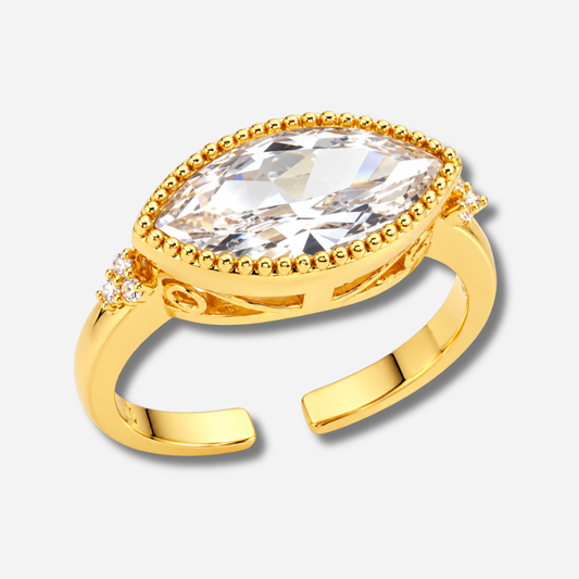 Bague Unity Mya Bay dorée avec cristal marquise