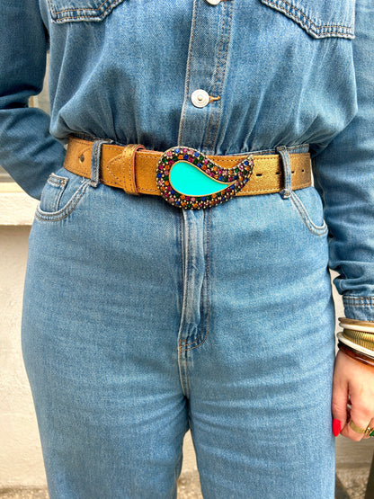 Détail de la boucle de ceinture Yolète N309 multicolore