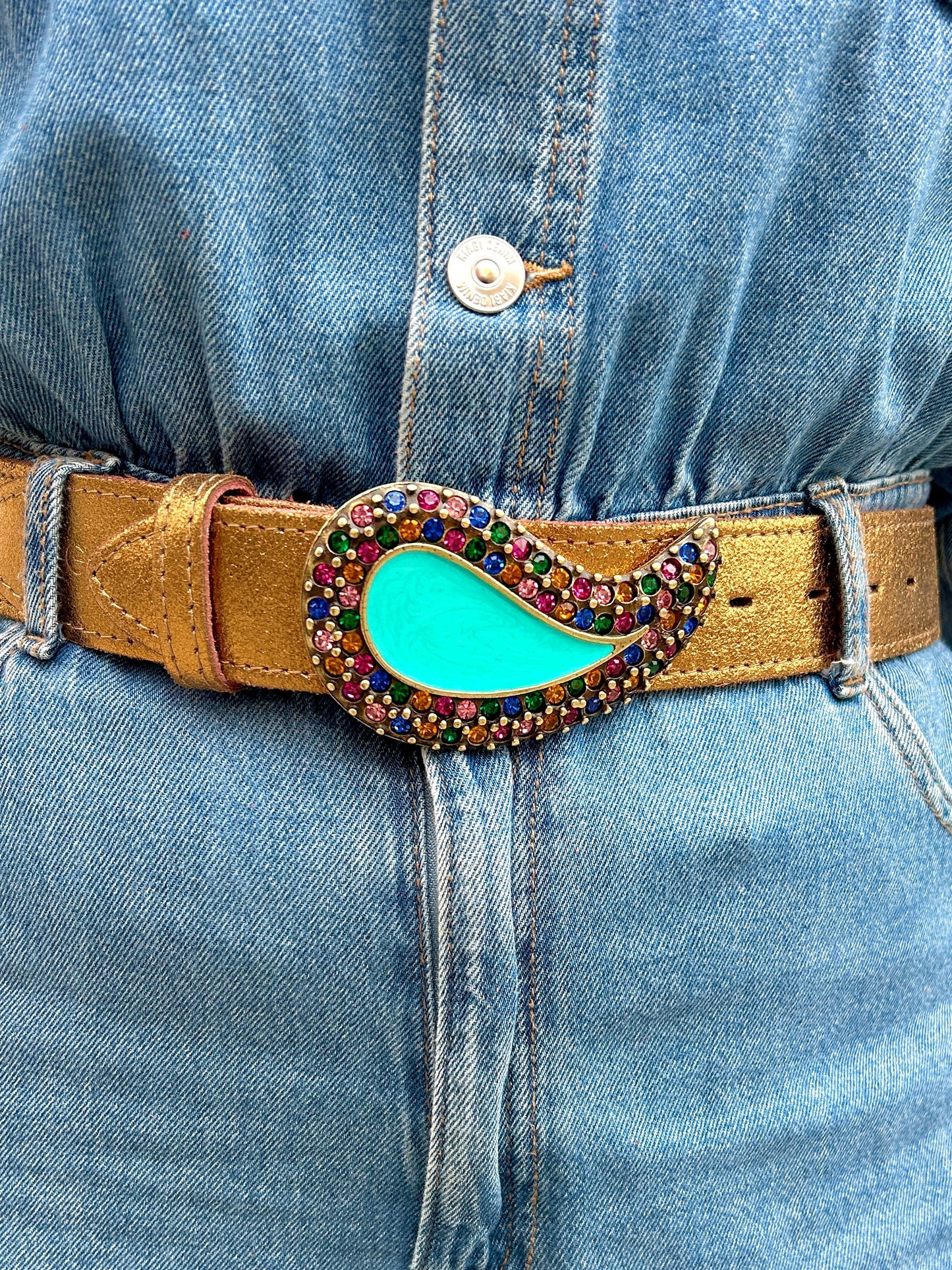 Boucle Yolète N309 multicolore turquoise montée sur ceinture interchangeable