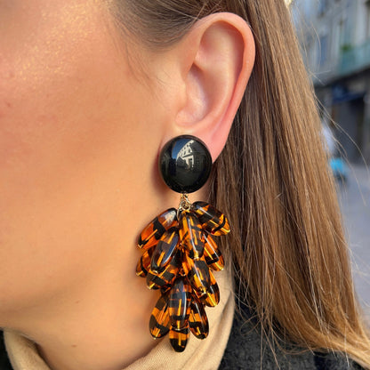 boucle-doreilles-grappeambre-francine-bramli-divinity-sete