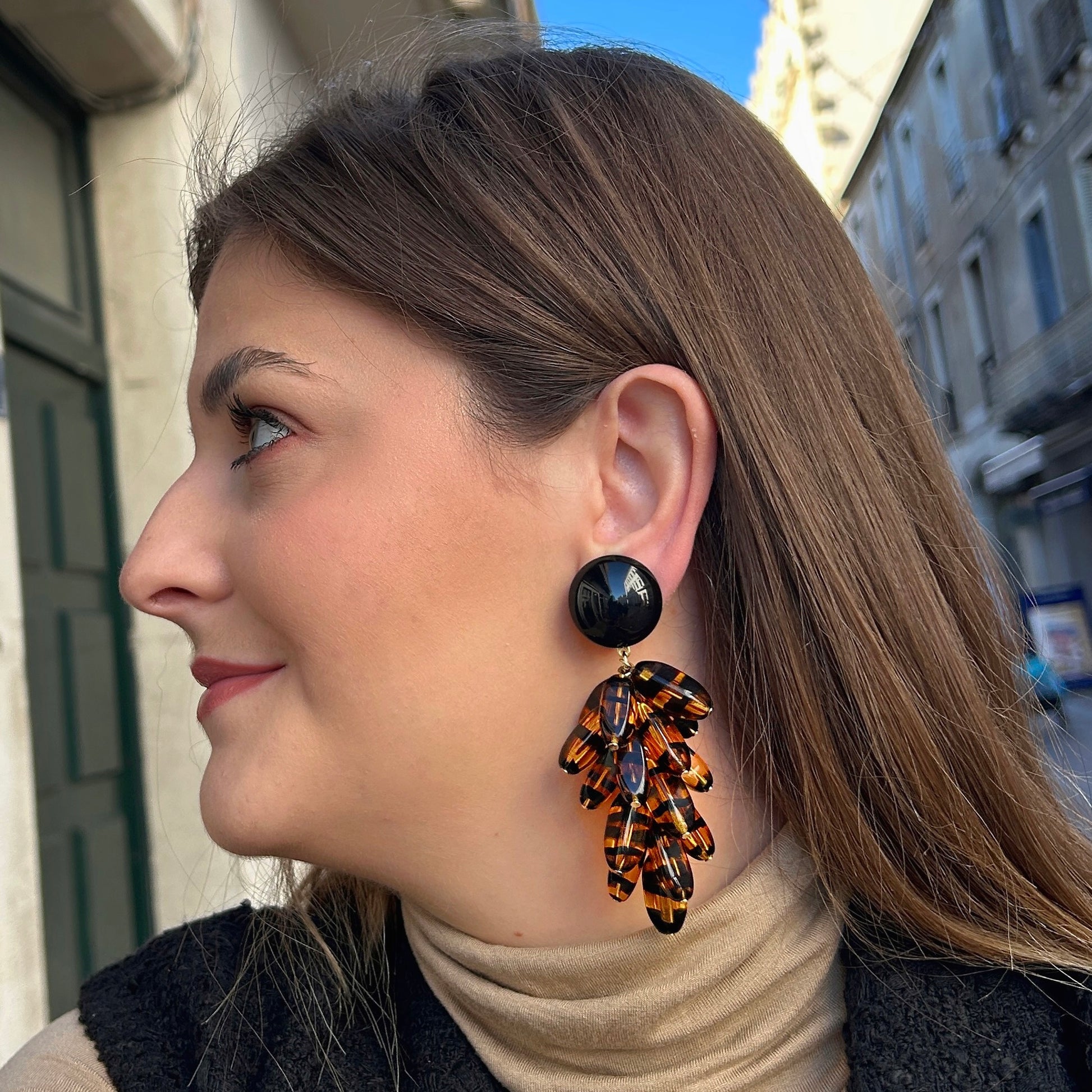 boucle-doreilles-grappeambre-francine-bramli-divinity-sete