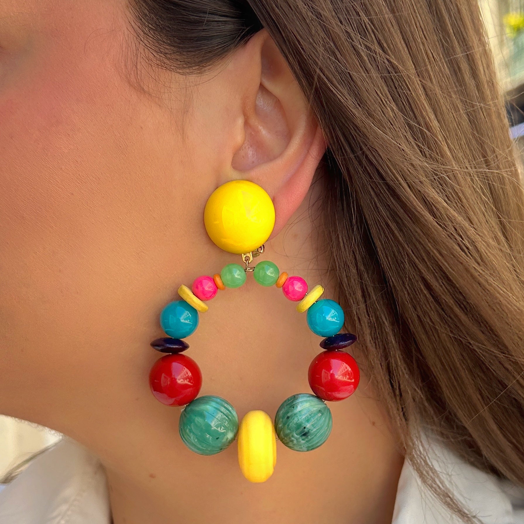 Boucles Bastille Multi Francine Bramli Paris multicolores portées