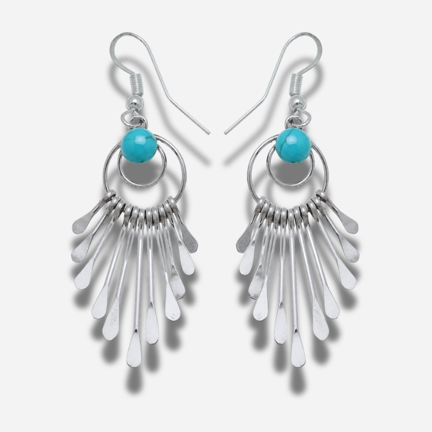 Boucles d’oreilles Harpo BOW24 en argent avec pampilles mobiles et perles turquoise inspirées du style western et bohème.