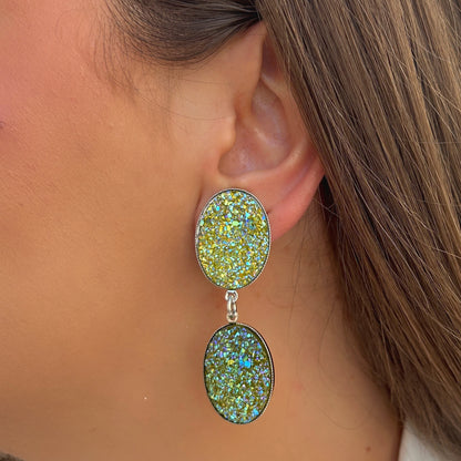 Boucles pailletées irisées vertes Francine Bramli Paris