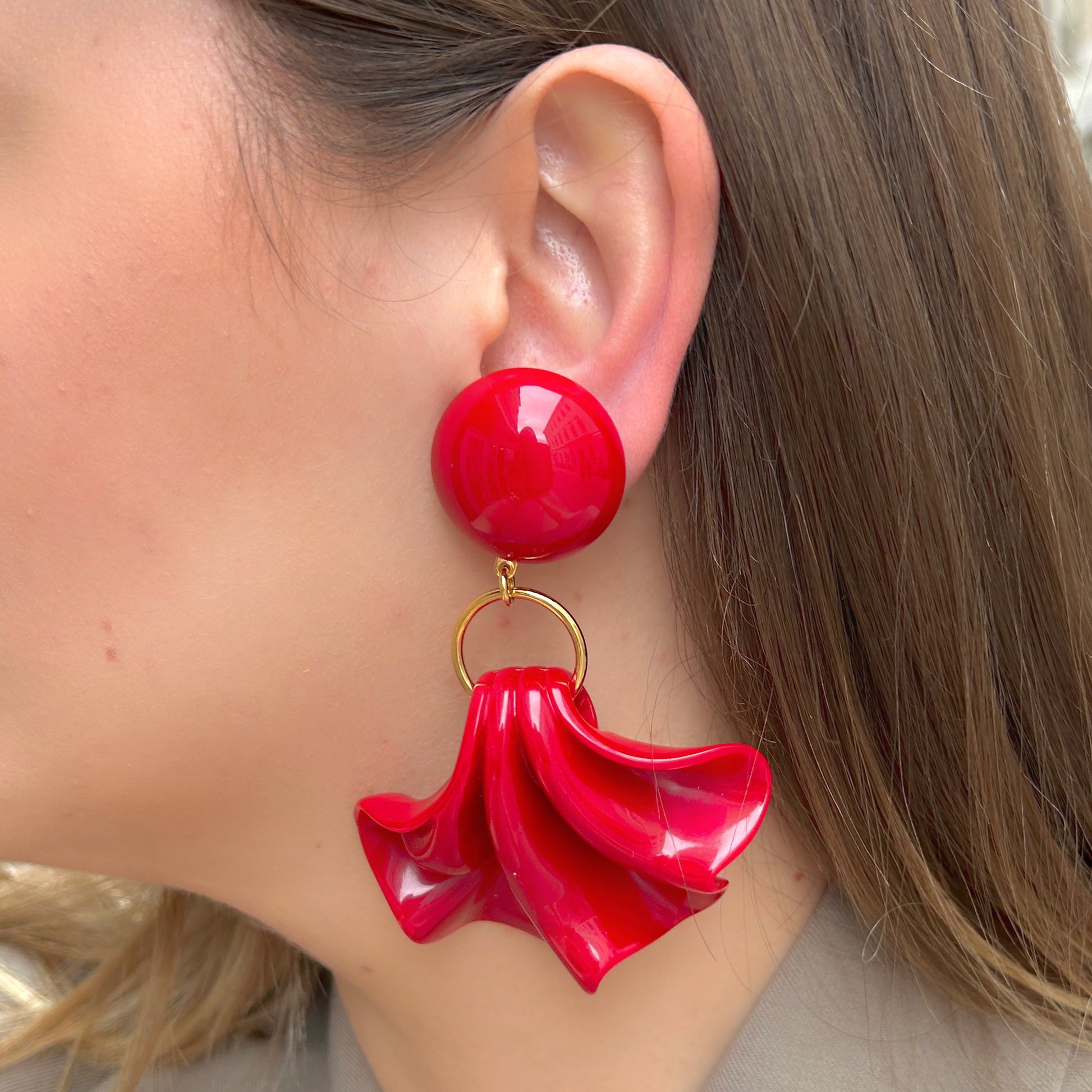 boucles-doreilles-amelia-rouge-francine-bramli-divinity-sete