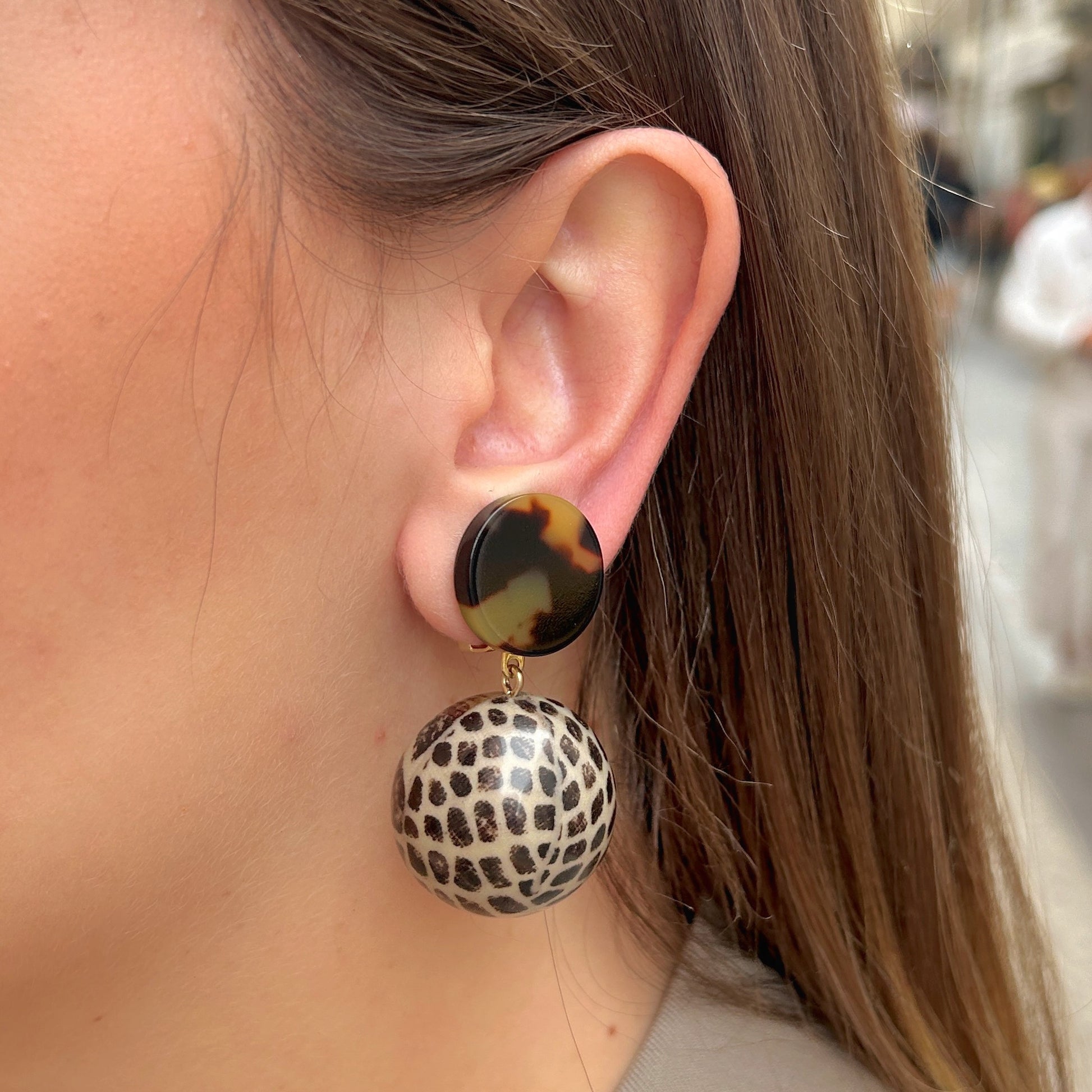 boucles-doreilles-boule-francine-bramli-divinity-sete