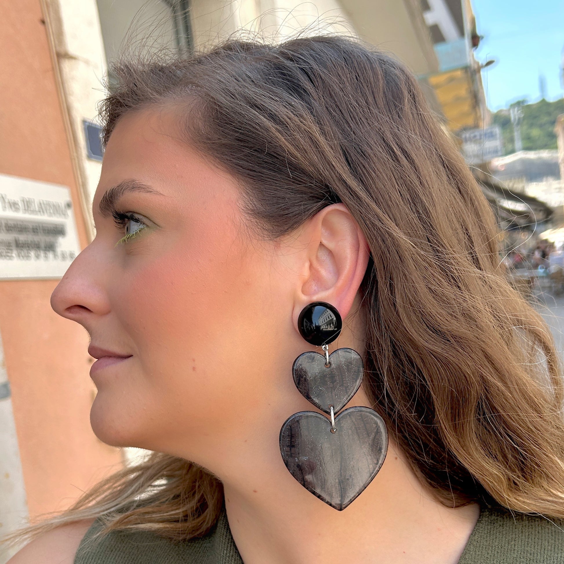 boucles-doreilles-coeurnoir-frncine-bramli-divinity-sete