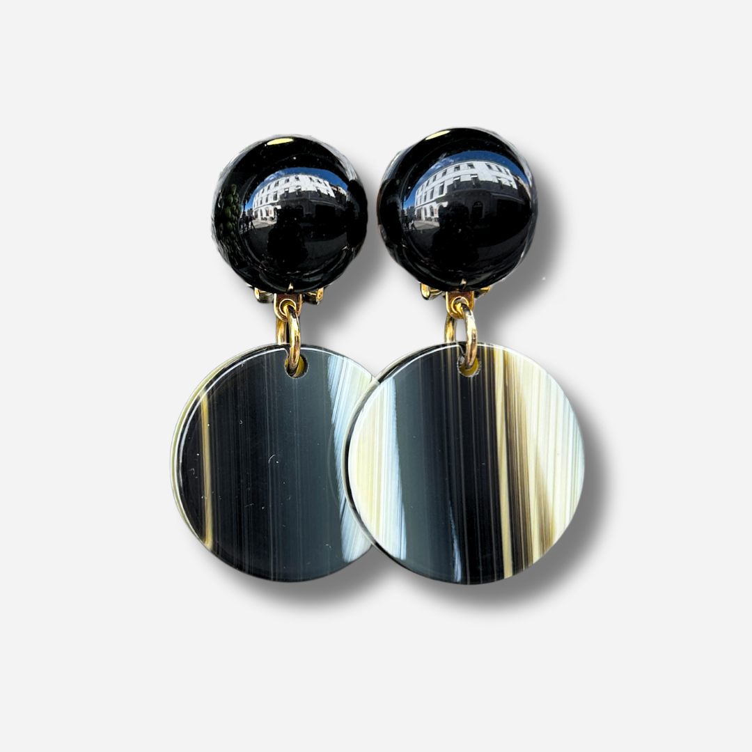 boucles-doreilles-corne-francine-bramli-divinity-sete