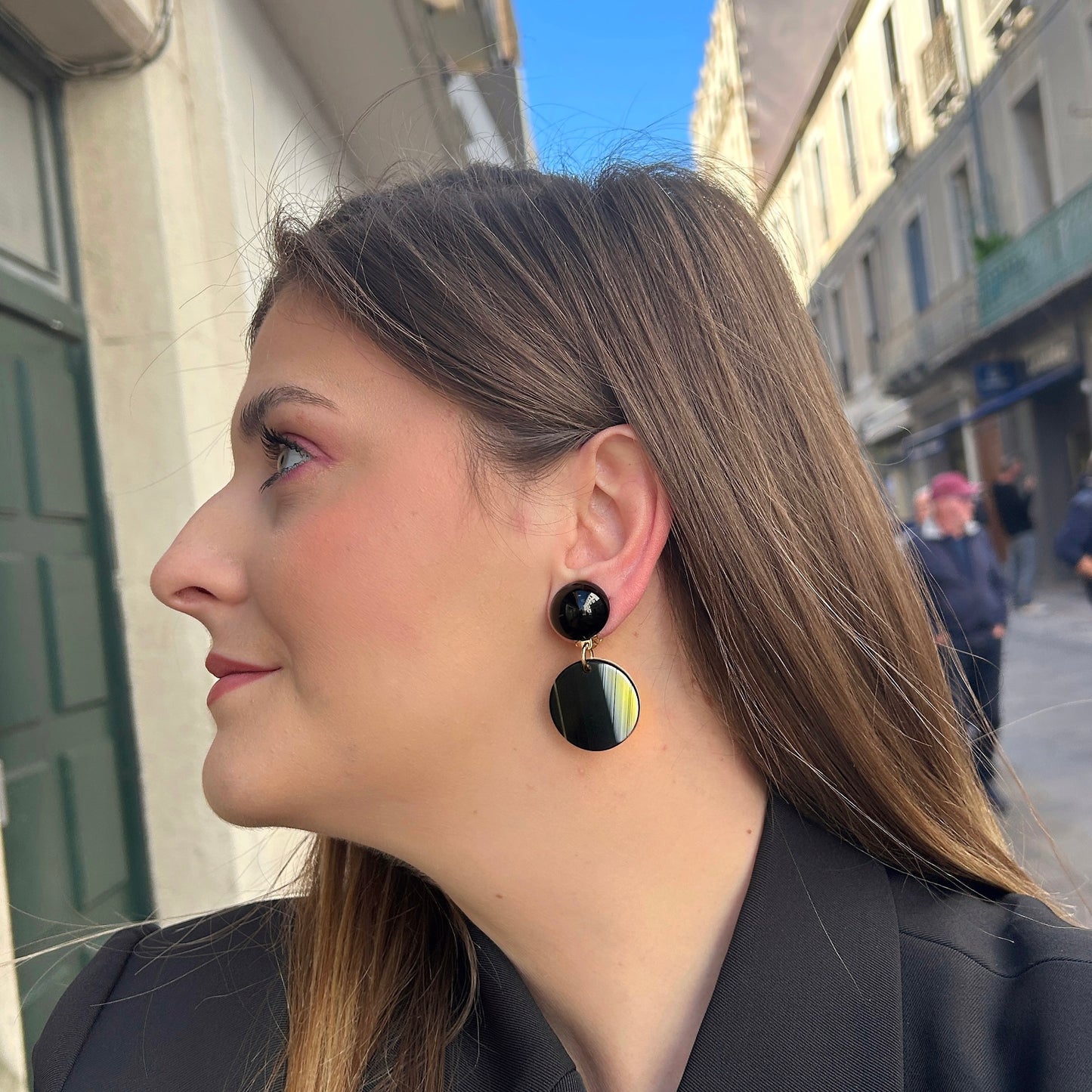 boucles-doreilles-corne-francine-bramli-divinity-sete