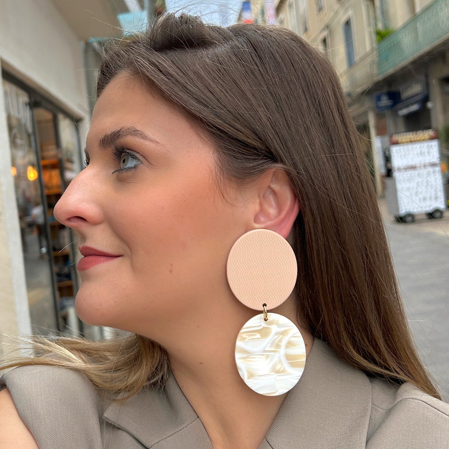 boucles-doreilles-edition-limite-creme-francine-bramli-divinity-sete