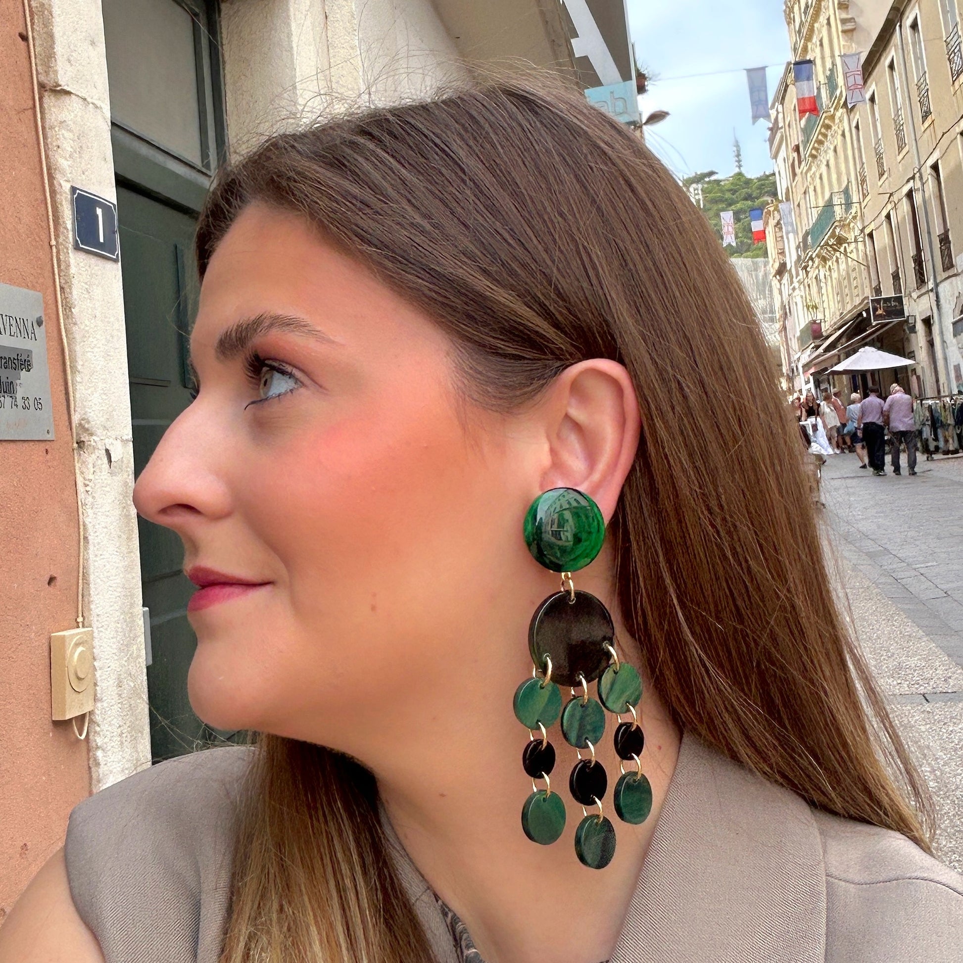 boucles-doreilles-edition-limitee-pampilles-vert-francine-bramli-divinity-sete
