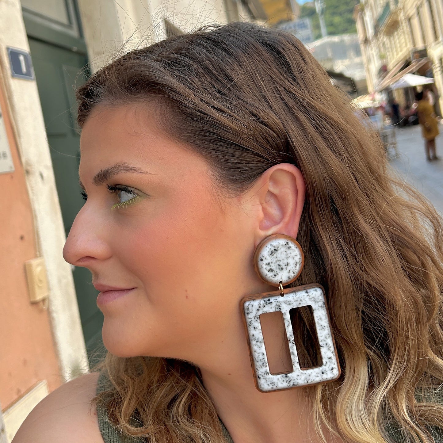 boucles-doreilles-gold-francine-bramli-divinity-sete