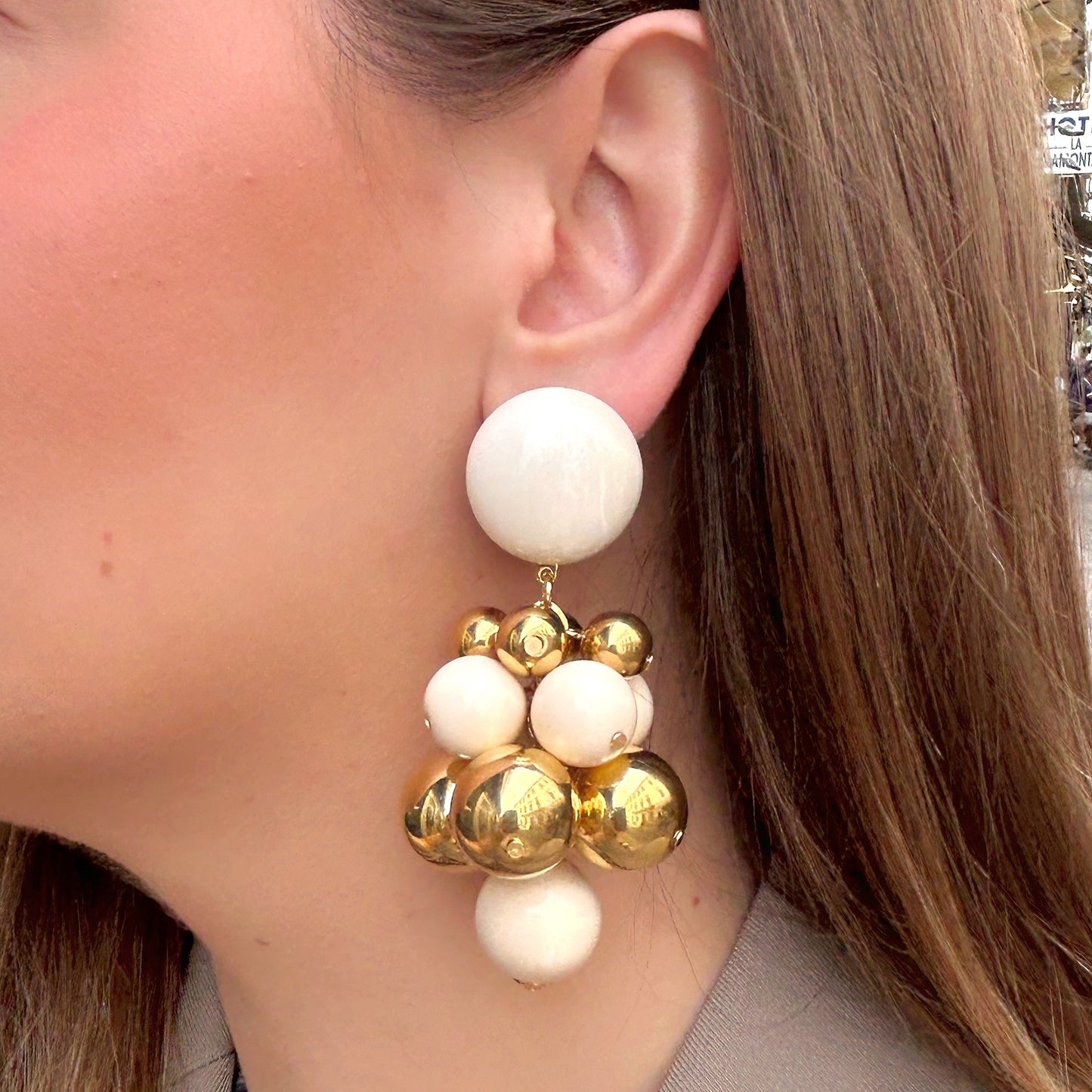 boucles-doreilles-grappe-beige-francine-bramli-divinity-sete