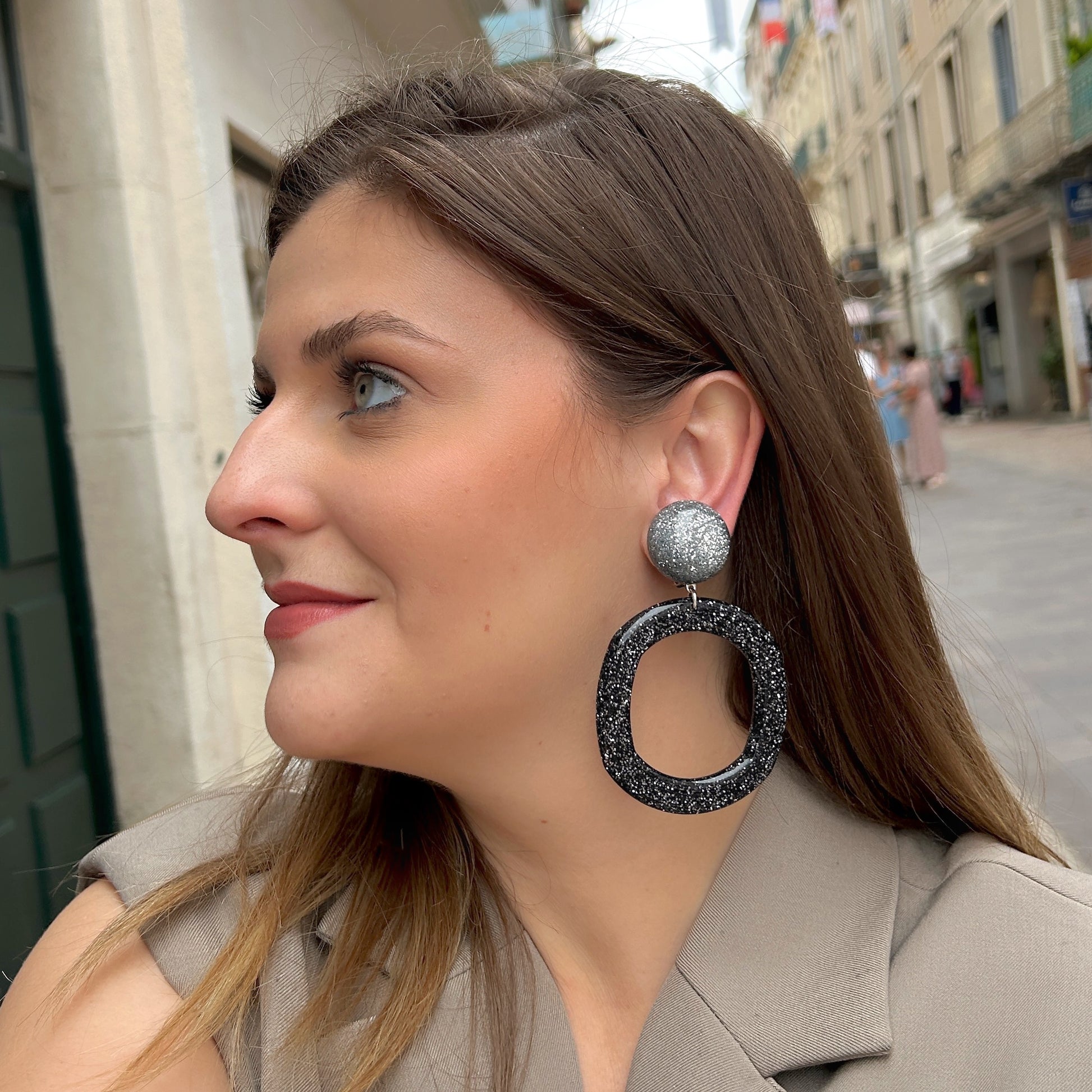boucles-doreilles-mona-paillette-francine-bramli-divinity-sete