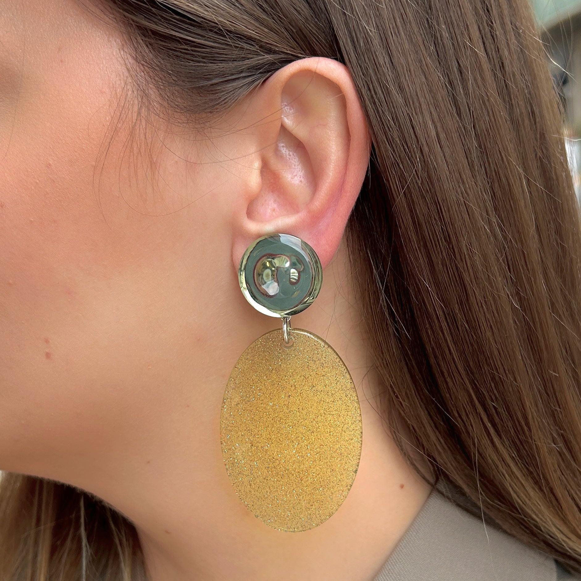 boucles-doreilles-pailette-kaki-francine-bramli-divinity-sete