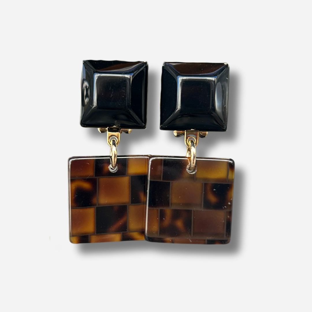 boucles-doreilles-petit-carre-marron-francine-bramli-divinity-sete