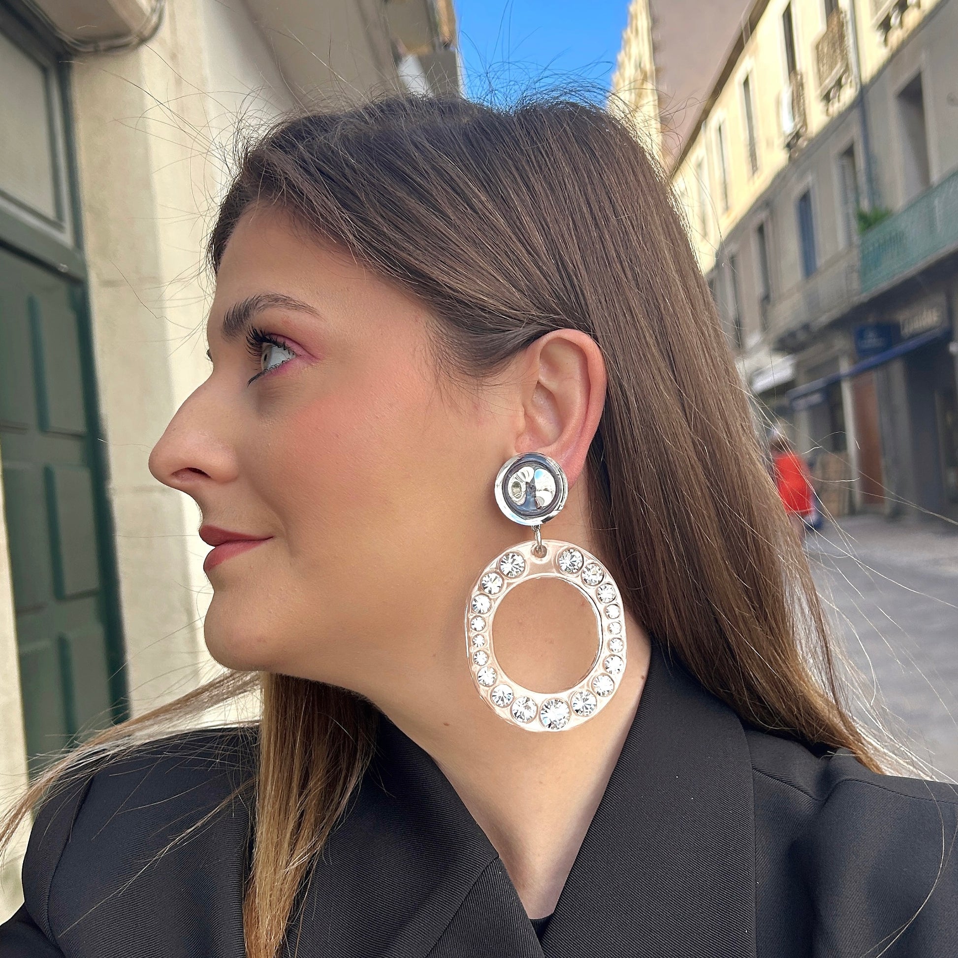 boucles-doreilles-queen-argente-francine-bramli-divinity-sete