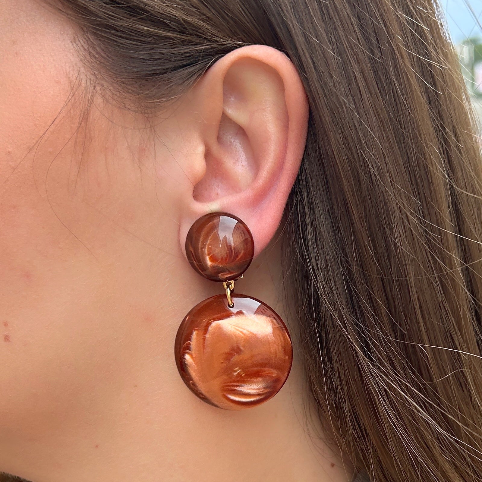 boucles-doreilles-salsa-marron-francine-bramli-divinity-sete