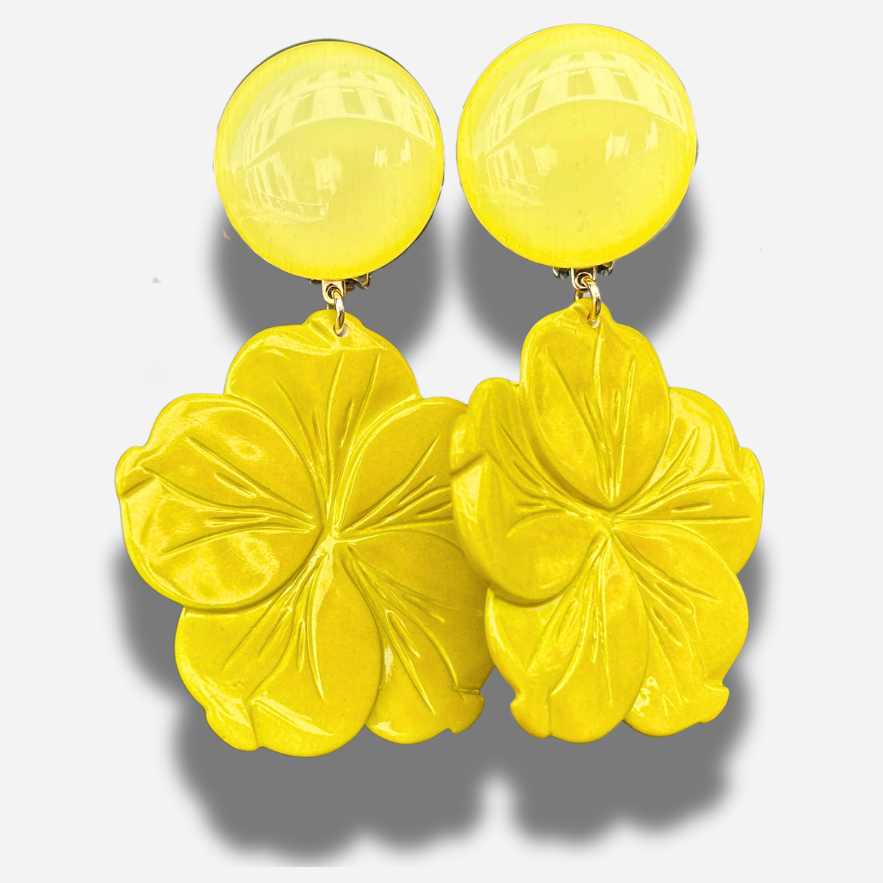 Boucles Flora jaune Francine Bramli Paris fleur résine bijou solaire