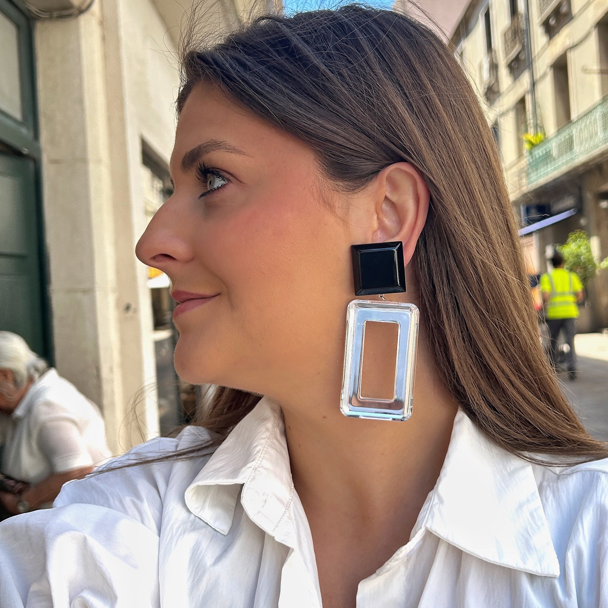 Boucles Guyana Miroir Francine Bramli Paris avec cabochon noir carré et grand rectangle transparent effet cristal
