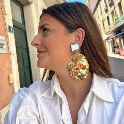 Boucles Héloïse Doré Francine Bramli Paris avec cabochon miroir carré et grand pendentif ovale martelé doré