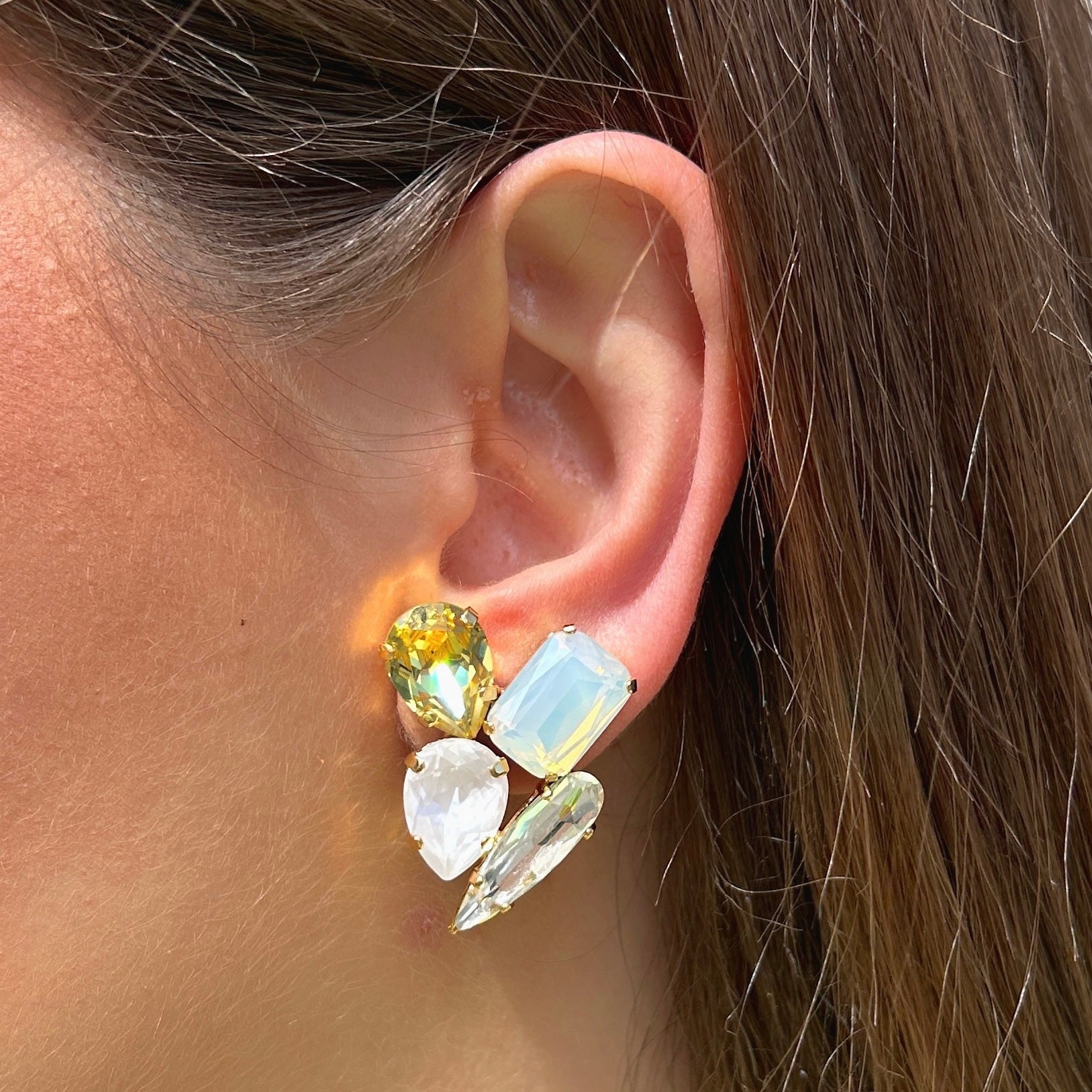 Boucles Crézus jaune pastel et opaline