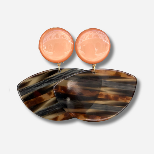 Boucles Luna Orange Francine Bramli Paris avec cabochon orange nacré et pendentif demi-lune effet écaille ambrée